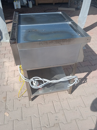 Płyta grillowa gładka + ryflowana Kromet na podstawie