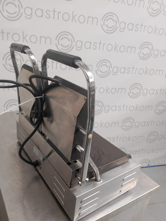 Kontakt grill podwójny Hendi 263808, dół gładki