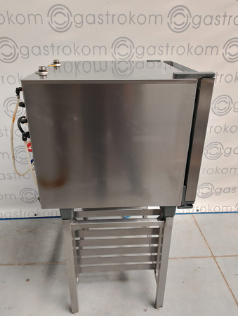 Piec konwekcyjno parowy UNOX 5xGN 1/1 z podstawą