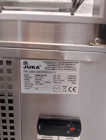 Witryna cukiernicza Juka