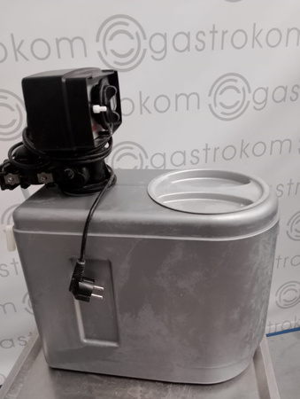Zmiękczacz wody automatyczny RV8