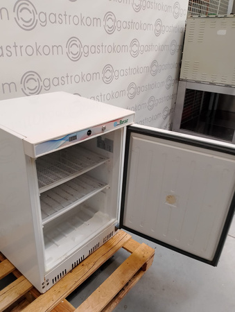 SZAFA MROŹNICZA PODBLATOWA FORCAR EF 200