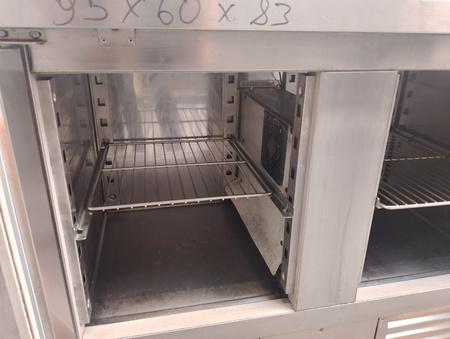 Stół chłodniczy 2-drzwiowy Dora Metal DM-94044.0.0