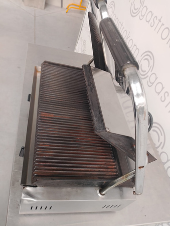 Kontakt grill podwójny ryflowany Hendi 263709