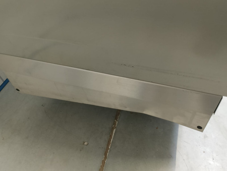 Stół przyścienny zabudowany z 2 półkami 160x70x85