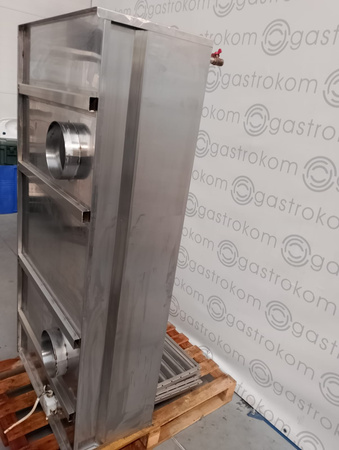 Okap przyścienny skrzyniowy 170x80 z łapaczami