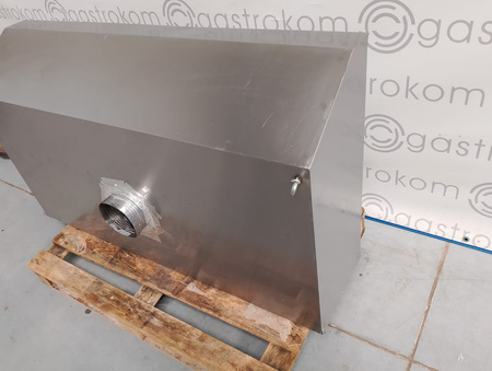 Okap przyścienny trapezowy 140x80 z łapaczami