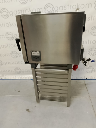 Piec konwekcyjno-parowy Unox XVC205E z podstawą 5XGN 2/3