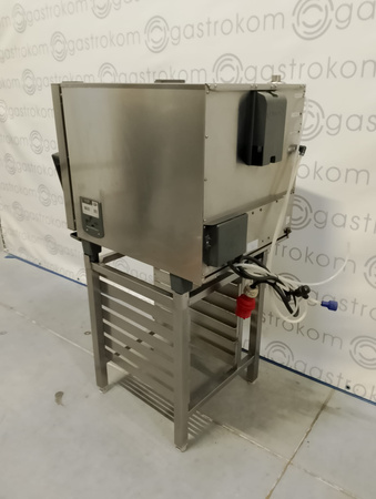 Piec konwekcyjno-parowy Unox XVC205E z podstawą 5XGN 2/3