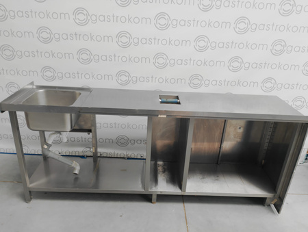 Stół ze zlewem i odbijakiem na kawę oraz szafką 236x60x98