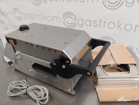Zgrzewarka do tacek cateringowych Duniform DF10 + 5 matryc