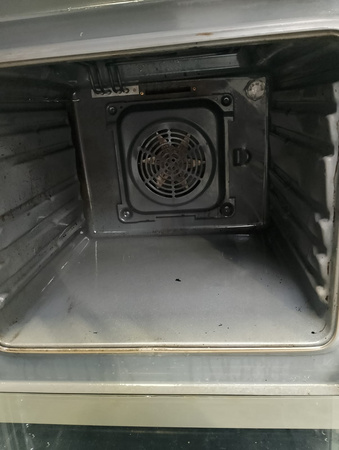 Kuchnia ceramiczna z piekarnikiem Amica