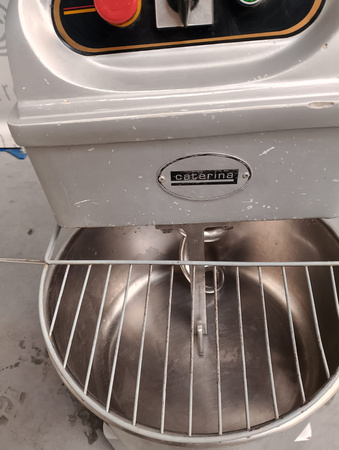 Mikser spiralny mieszałka do pizzy pierogi 20L HS20