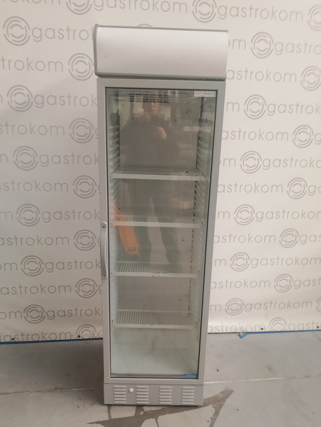 Witryna na napoje CMV 375