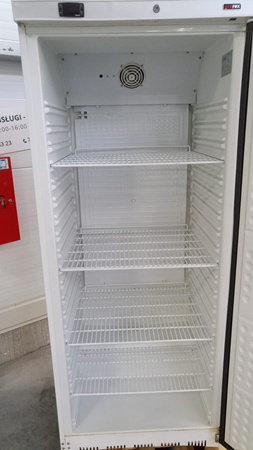 Szafa chłodnicza Redfox HR-600, biała, 570l