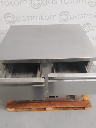 STÓŁ CHŁODNICZY YG-05280 Z 4 SZUFLADAMI - LINIA 700