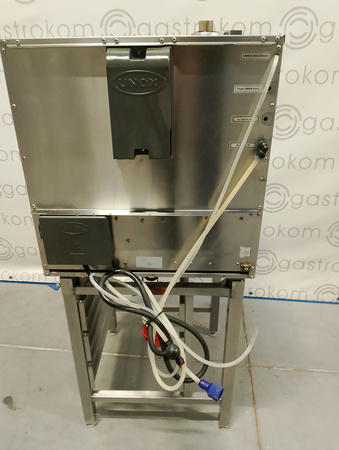 Piec konwekcyjno-parowy Unox XVC205E z podstawą 5XGN 2/3