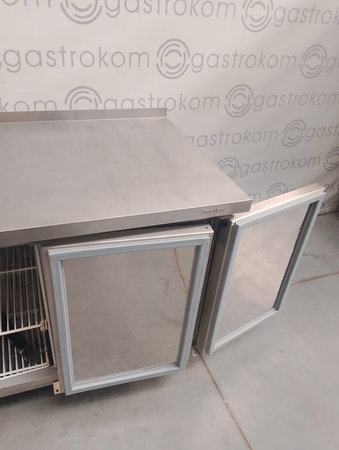 Stół chłodniczy 3-drzwiowy DM-94003-04