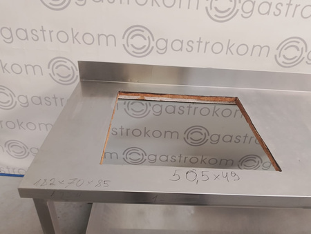 Stół z otworem na płytę grzewczą 182x70x85