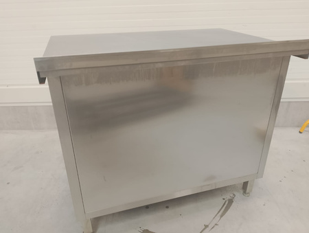 Stół z drzwiami skrzydłowymi 100x70