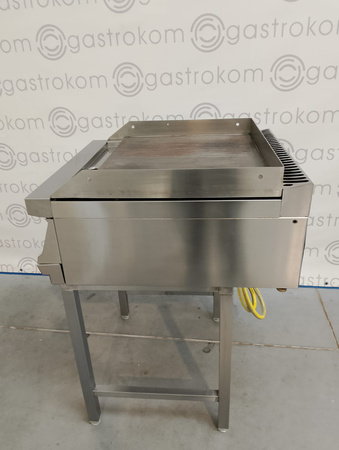 Płyta grillowa gazowa Fagor pół na pół z podstawą