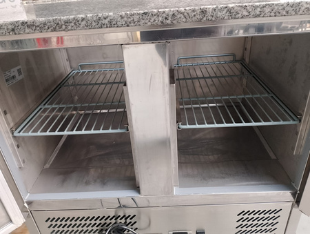 Stół chłodniczy do pizzy Yato YG-05275 90 cm