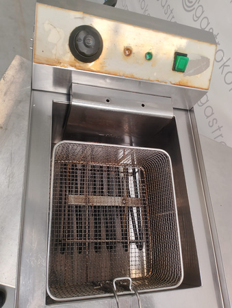 Frytownica jednokomorowa Royal Catering RCEF-16EHB 16 l 6000 W