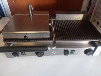 Kontakt grill RM gastro PD-2020RLS