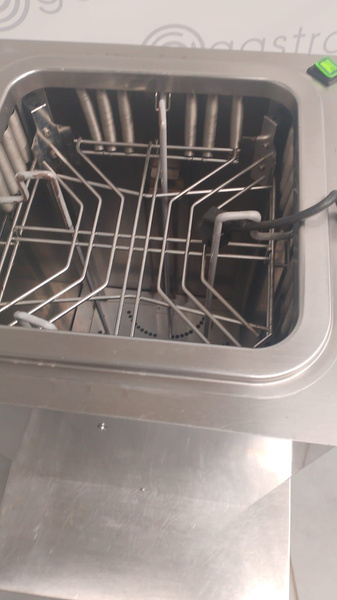 PODGRZEWACZ DO TALERZY WPUSZCZANY W BLAT