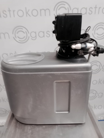 Zmiękczacz wody automatyczny RV8