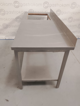 Stół z otworem na płytę grzewczą 182x70x85