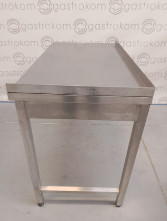 Stół 131,5x60x90 (blat nie na całości 117,5x60)