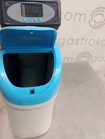 Zmiękczacz wody automatyczny F65B3
