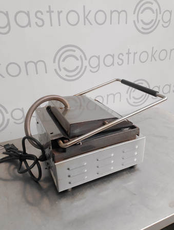 Kontakt grill pojedynczy ryflowany 742012