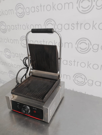 Kontakt grill pojedynczy ryflowany