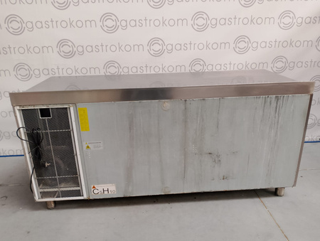 STÓŁ CHŁODNICZY 3-DRZWIOWY STALGAST 841036