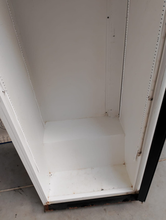 Witryna chłodnicza 68 cm UBC