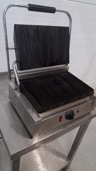 Kontakt grill, Panini, ryflowany, Caterina, P2.2kw