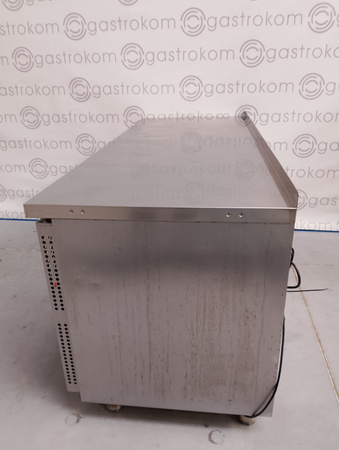 STÓŁ CHŁODNICZY 3-DRZWIOWY STALGAST 841036