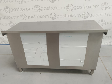 Stół przyścienny zabudowany z 3 stron 140x60