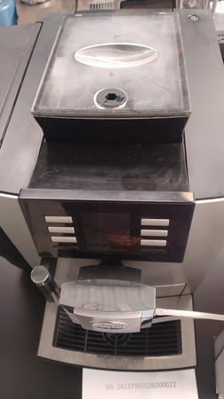 Ekspres ciśnieniowy automatyczny Jura X8