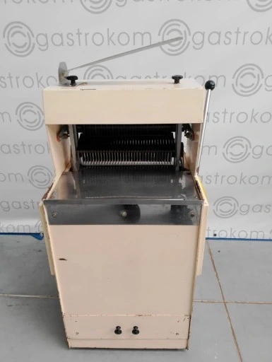 Krajalnica do chleba - ręczna dźwignia