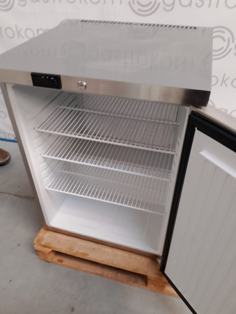 Szafa chłodnicza podblatowa