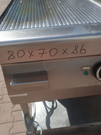 Płyta grillowa gładka + ryflowana Kromet na podstawie