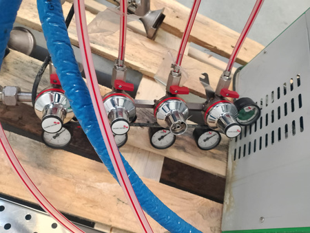 Schładzarka do piwa z nalewakami