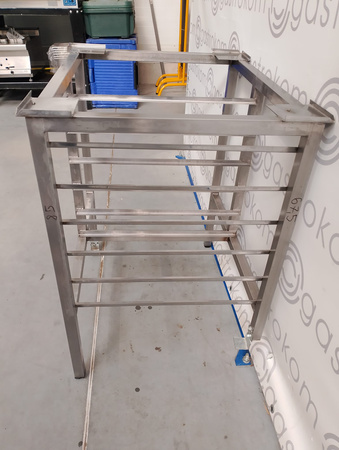 Podstawa pod piec 71,5x58,5x86 (1 noga 67,5 cm)