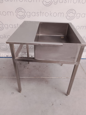 STÓŁ Z KOMORĄ 69,5X67,5X75