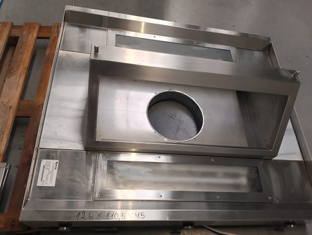 Okap centralny 126x110,5