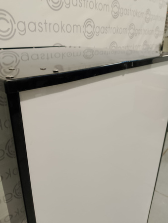 Witryna chłodnicza ekspozycyjna 270L LED czarna Yato YG-05064