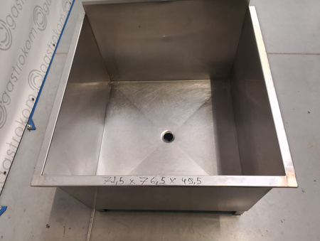 Basen 79x80x62, komora 72x77x50